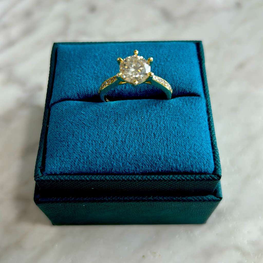 2Ct Gra Moissanite Ring